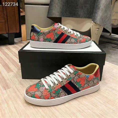 gucci barcelona sneakers cheap|gucci female sneakers price.